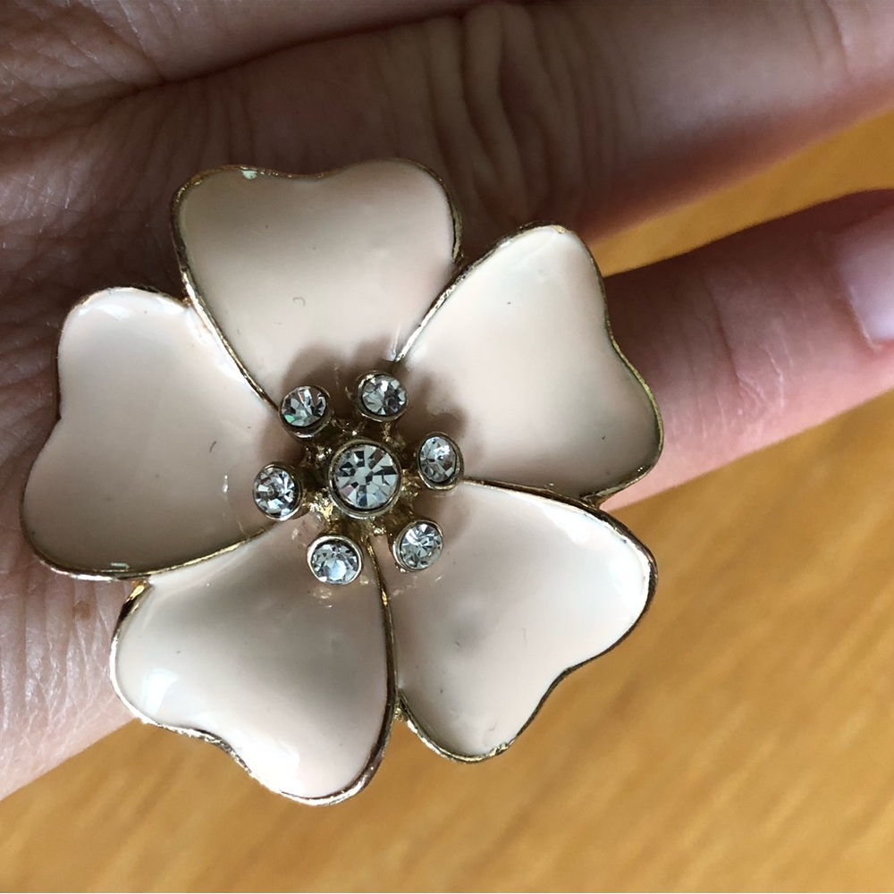 Vintage Costume Jewelry Ring Enamel Flower